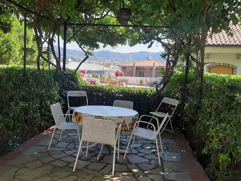 Casa Gazzano Villa Империа Екстериор снимка